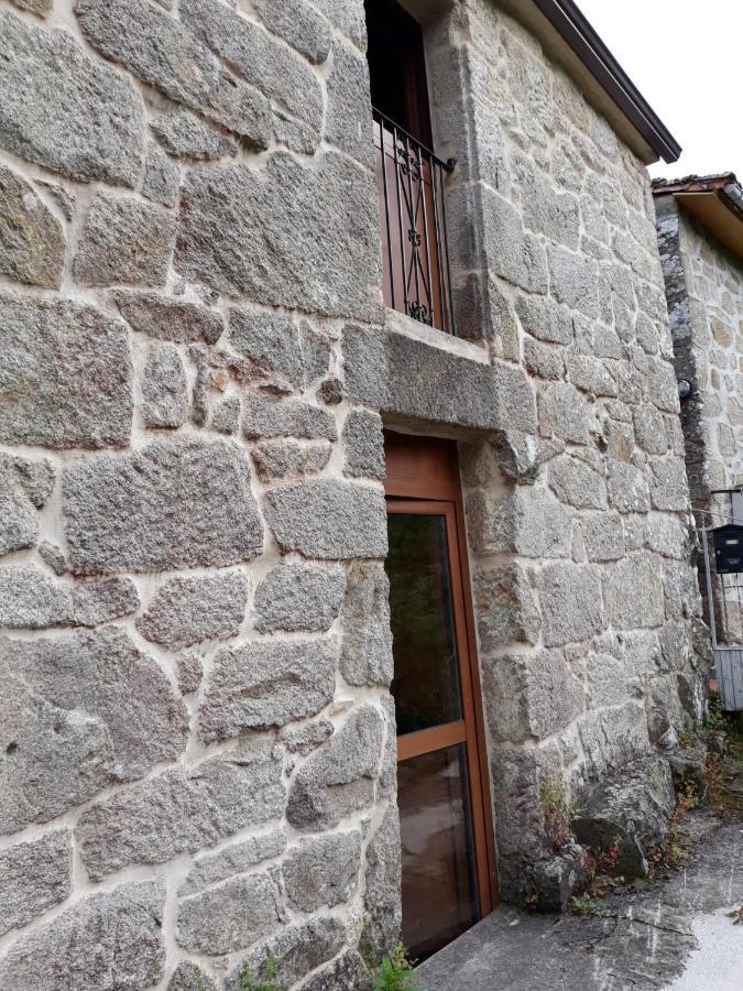 הוילה אורנסה Casa De Pueblo En San Estevo Ribas De Sil מראה חיצוני תמונה